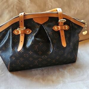 Louis Vuitton Tivoli‎ GM Shoulder Bag with Monogram Canvas.. 16×11×8"